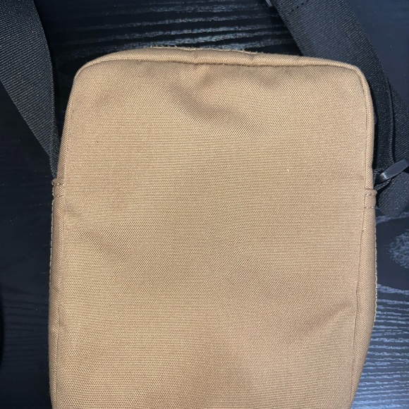 Lacoste Bag - Picture 2 of 3
